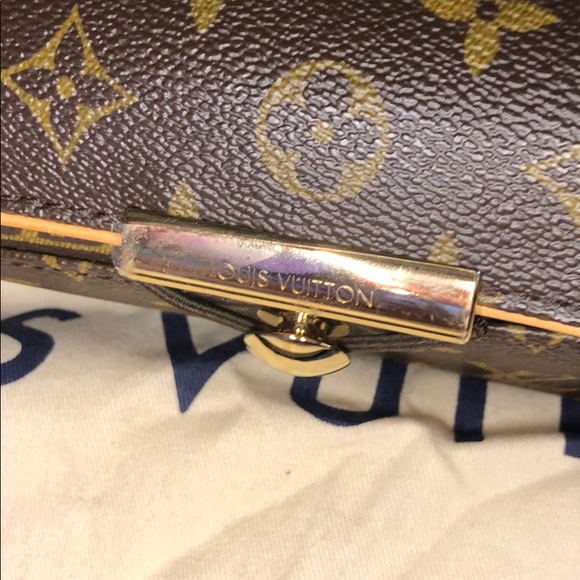 Luis Vuitton messenger bag - Picture 2 of 7